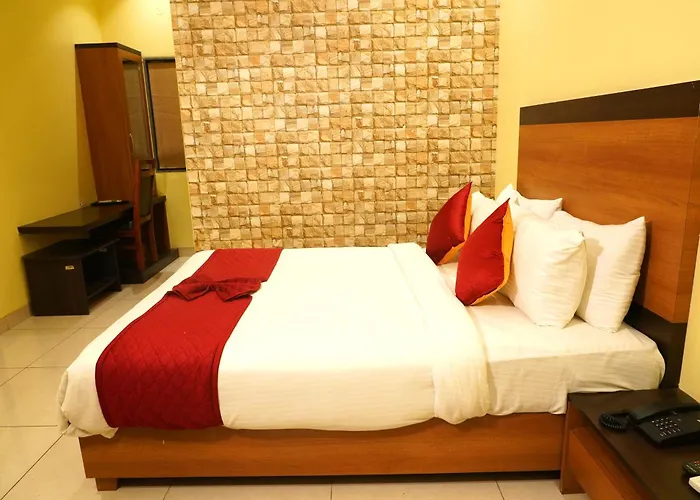 Sri Brundavan Grand Inn