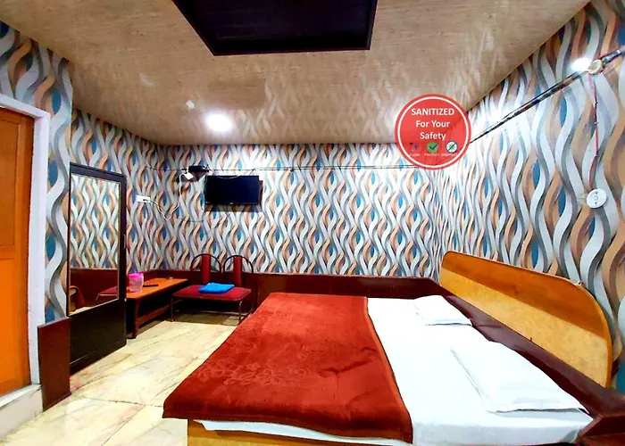 Goroomgo Hotel Neelam Raj Nainital Near Mall Road