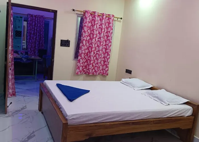 Hotel Shree Gundicha Puri Near Shree Jagannaath Temple 900M - Perfect Location And Comfortable Room