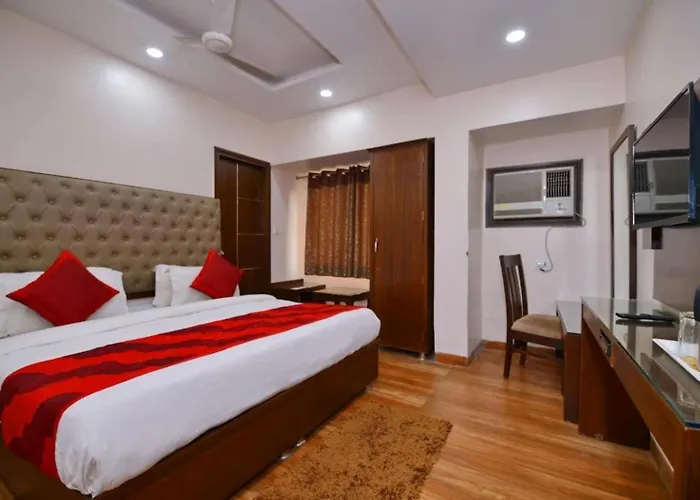 A1Rooms By Family Stay Hotel