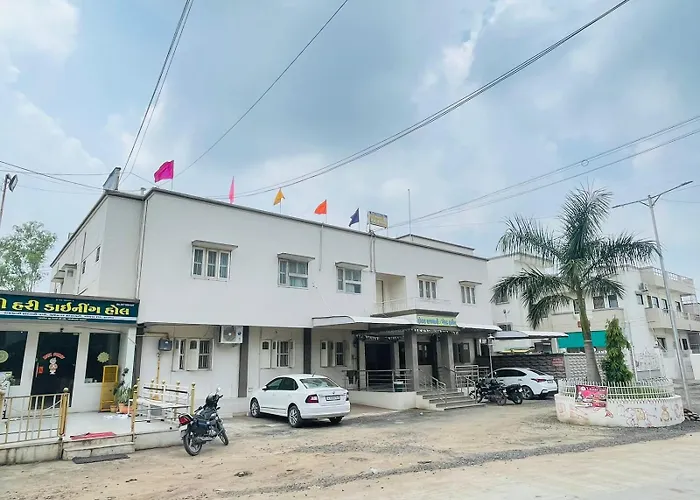 Hotel Rajdhani And Guest House Gujarat - Best Family Hotel In Halol Near Pavagadh And Halol Gidc