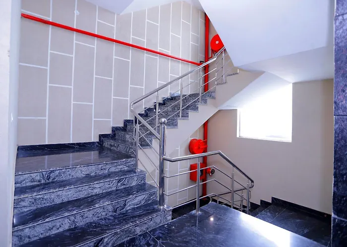 Hotel Nirvana Inn And Banquet-Near Expo Mart Greater Noida