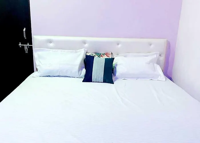 Hotel O Blue Star