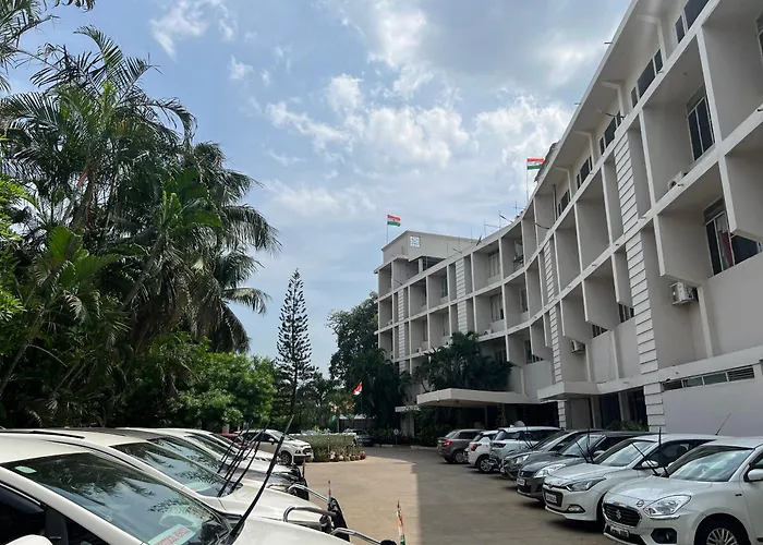 Varada Nagavali Hotel