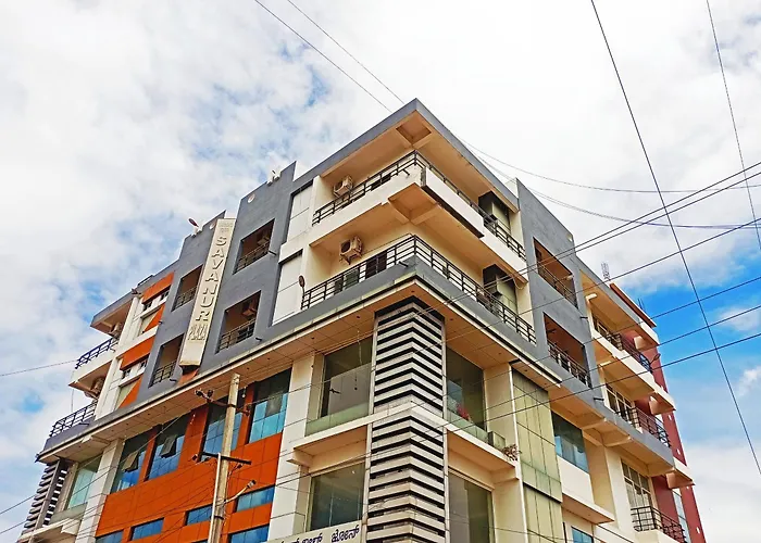 Savanur Deluxe Lodge