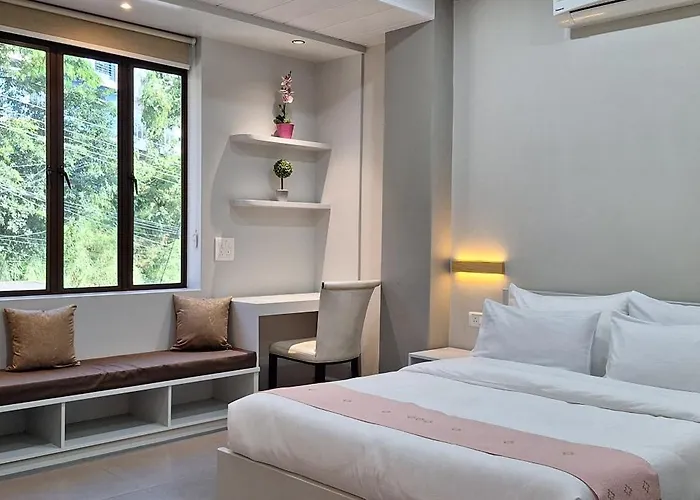 Hotel Jay Jay
