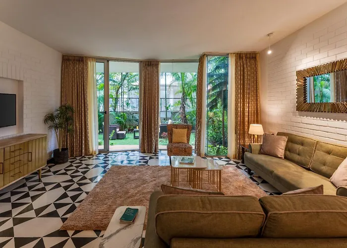 El Arbol By The Blue Kite With Kitchen, Wifi, Security,10 Mins To Candolim Beach & 5 Mins To Casino