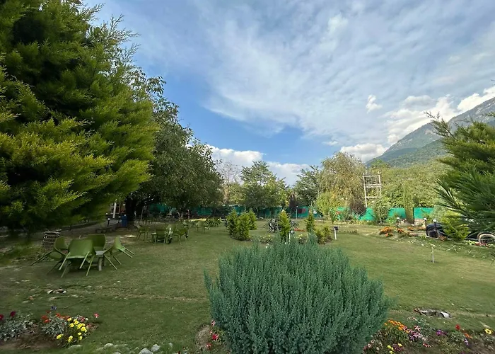 Lidder View Resorts