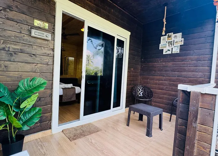 Coastal Bay Inn Resort