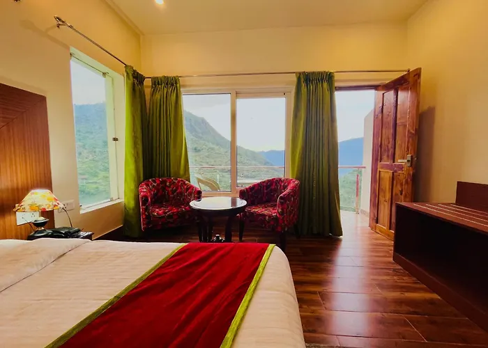 Hotel Kempty Emerald - Nested In Nature'S Lap
