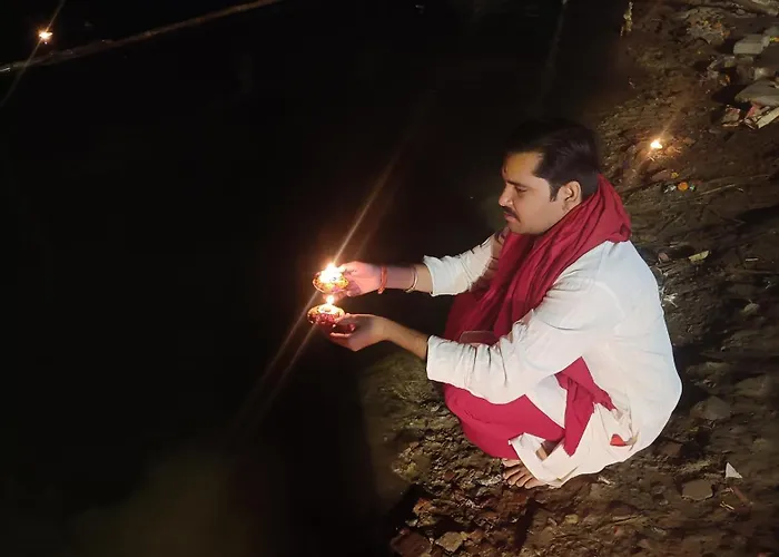 Bankey Bihari Spiritual Stay Just 2 Min Bankey Bihari Temple