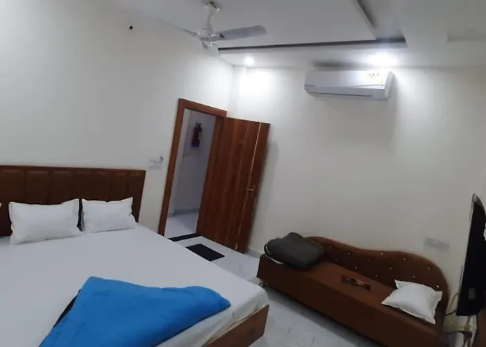 Hotel Aadarsh