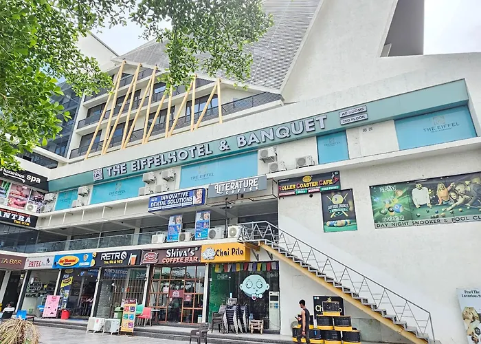 The Eiffel Hotel & Banquet