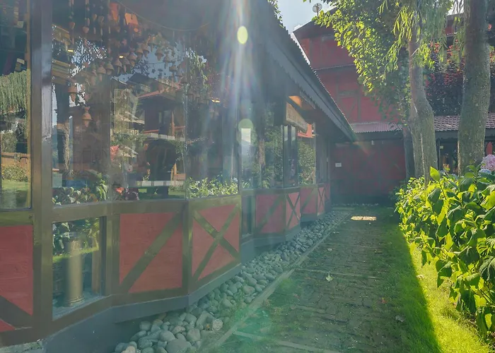 Pahalgam Hotel Riverside Luxury