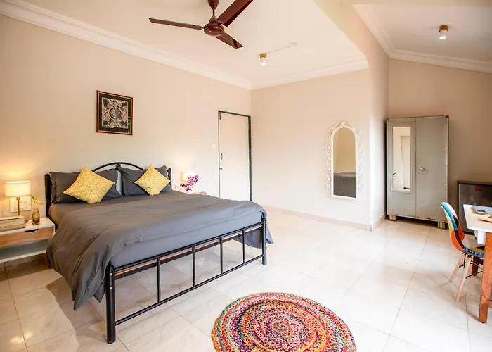 Nomadgao Vila Nova - Social Hotel With Coworking, Fast Wifi, And Goan Charm