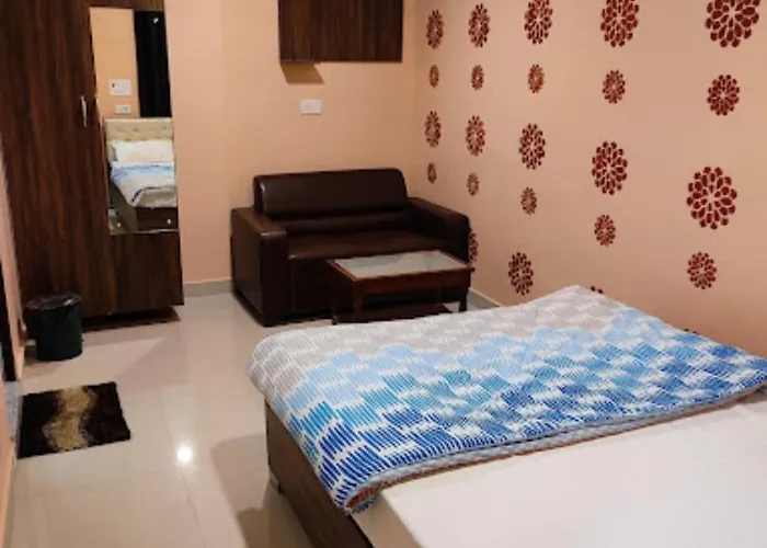 Hotel Rajshree International