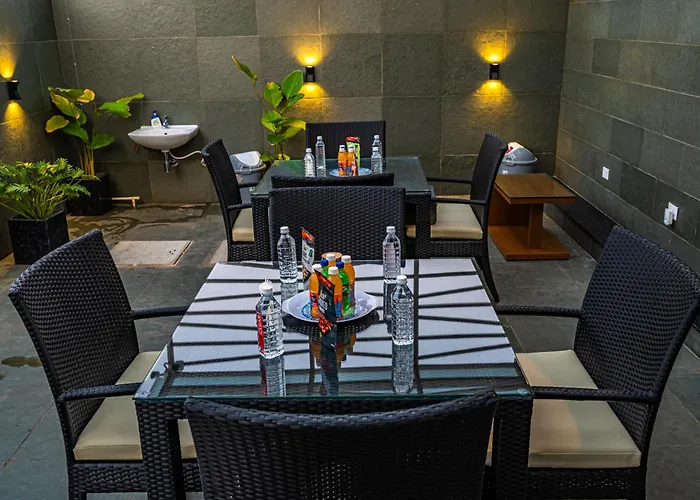 S R Spa Suites