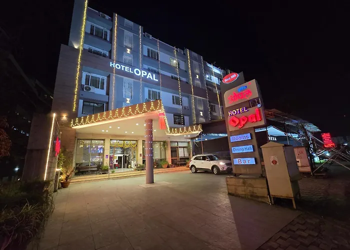 Hotel Opal