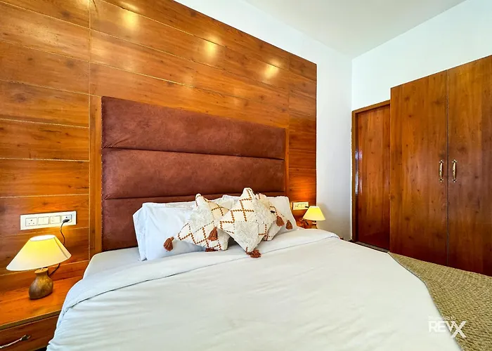 Hotel Wraveler Inn Mussoorie