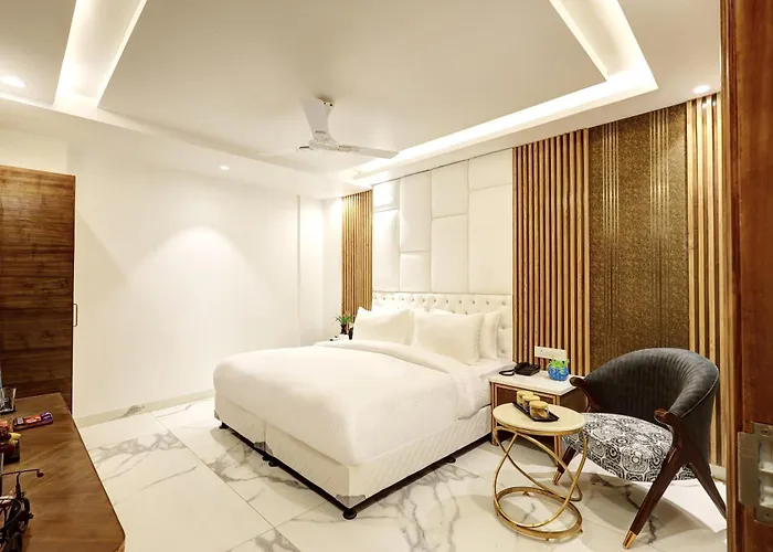 Hotel Namaste Hindustan Just A Minute Away From New Delhi Railway Station And Connaught Place
