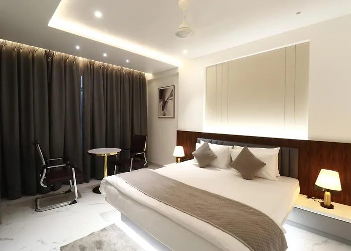 Hotel Lemore Stay & Dine