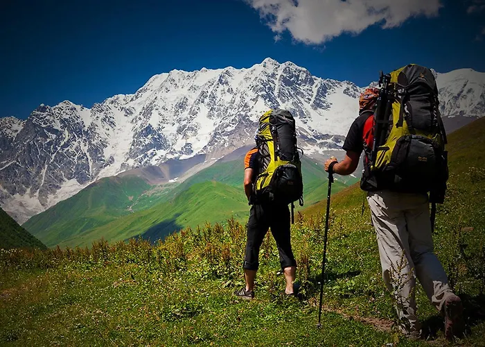 9Backpackers