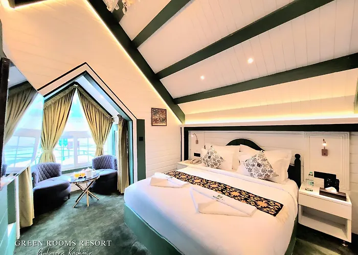 Green Rooms Resort
