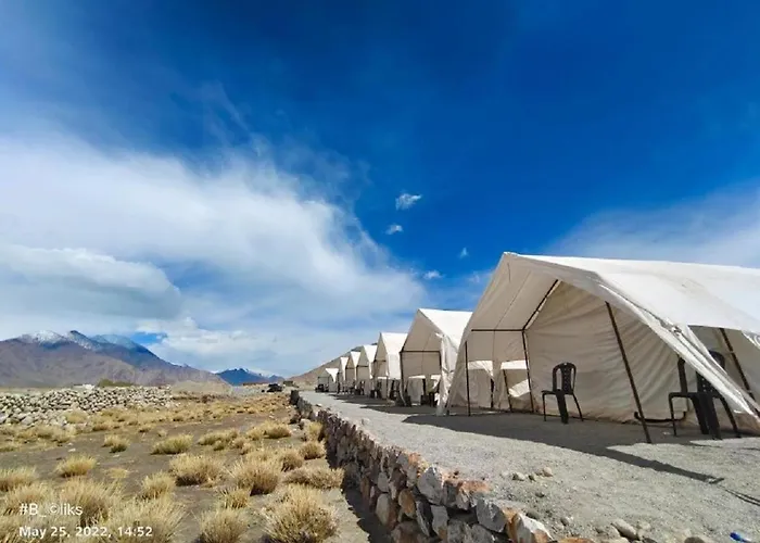 Blue Waves Camps Lake View Pangong
