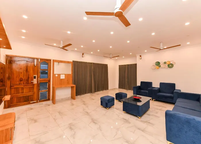 Hotel Shine International