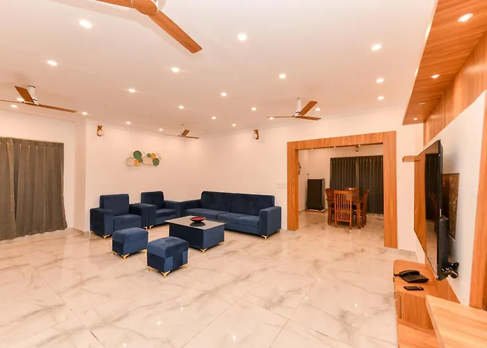 Hotel Shine International