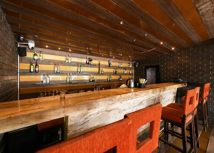 Hotel Roopa