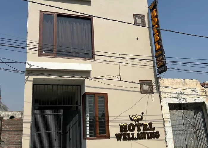 The Wellawing - Ferozepur Road - In Budget Smart Hotel For Families, Corporates, Couples, Solo Travelers