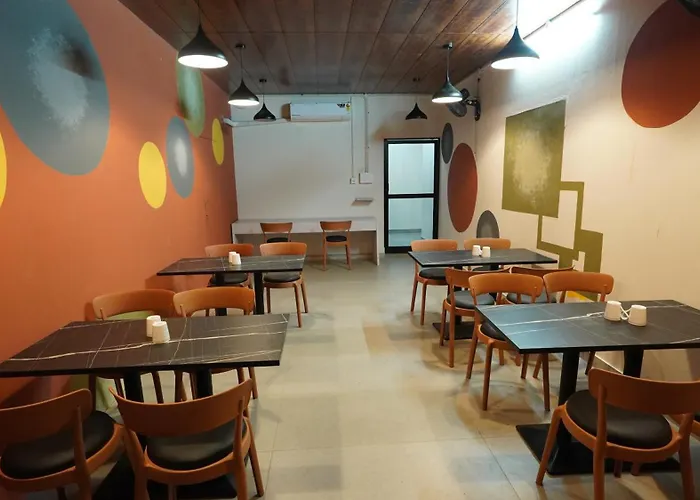 Hotel Hive Inn - Kozhikode