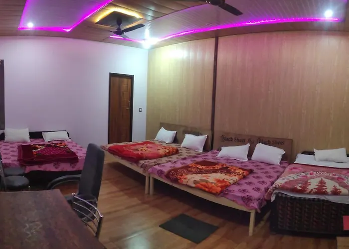Hotel Trishul Inn