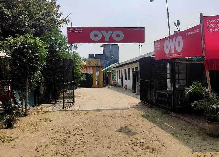 Oyo 70136 Vrinda Inn