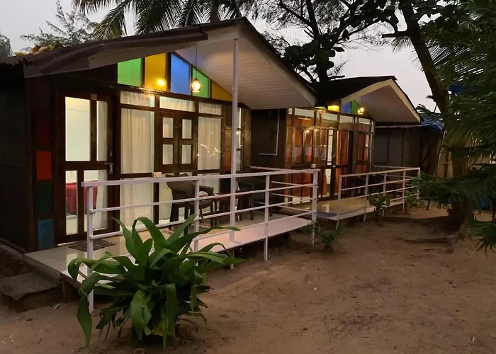 Casa Beach Hut Resort