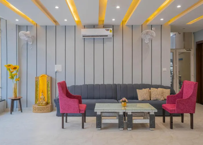 Perfectstayz Premium Laxmi Heritage With Rooftop Pool & Cafe