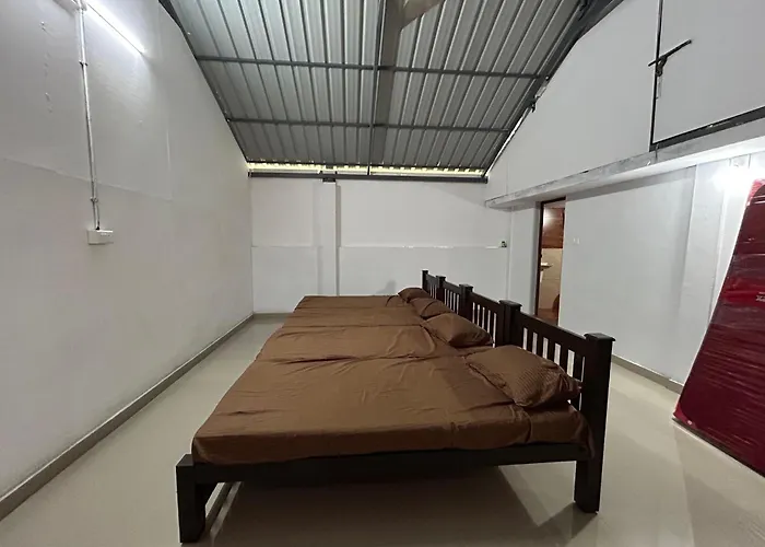 Athirappilly Inn Rooms & Suites
