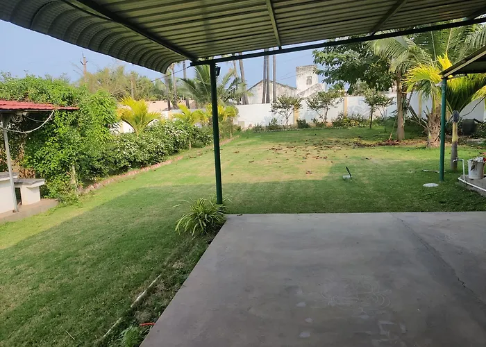 Sivarama Garden Resort Ac 4 Bed Rooms, Swimming Pool 4Bhk Room , Box Cricket, Open Living Hall, Born Fair, Bbq, Kichan With Equipment , Near Beach Road, Vishakhapatnam