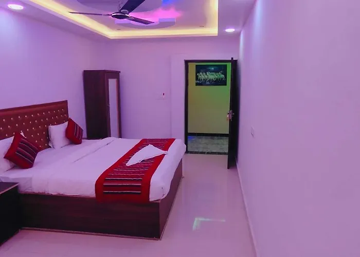 Hotel O Rai Residency