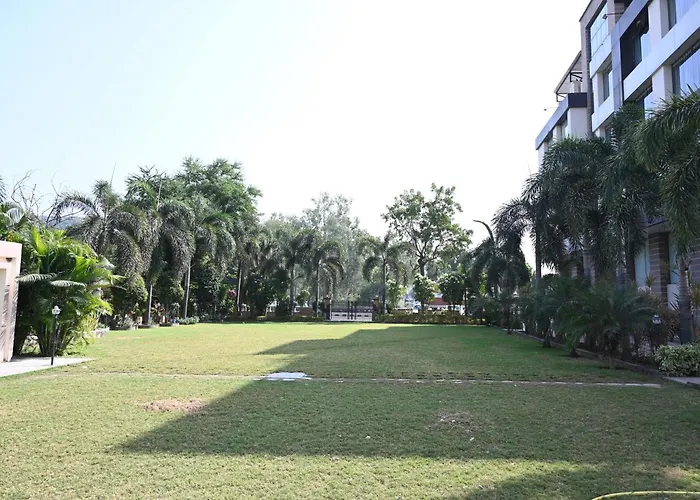 Srijan Inn
