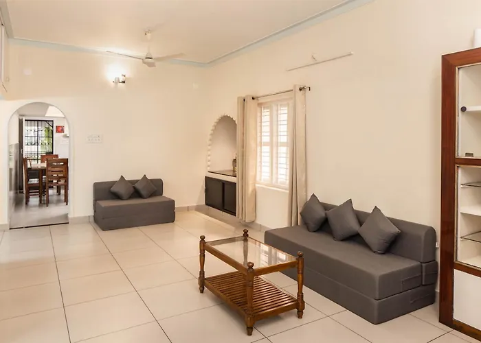 Chitralayam Home Stay