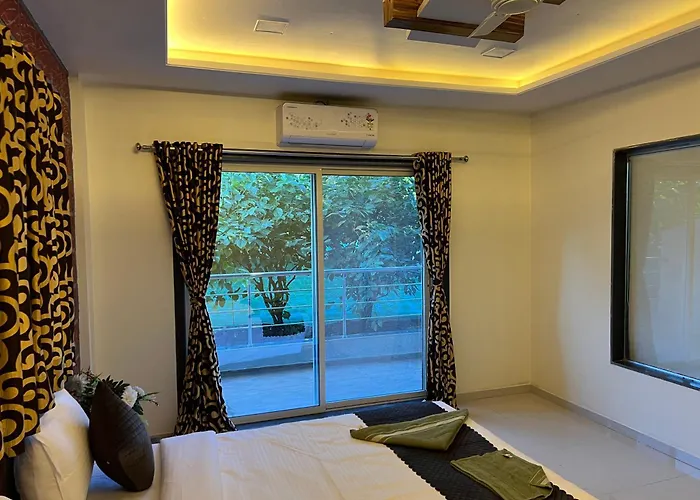 Shriyan Farmhouse