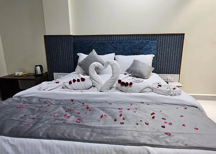 Jai Raja'S Tower Hotel Karaikkudi