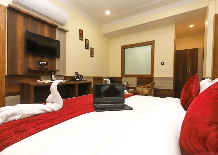 Hotel Grand Nest