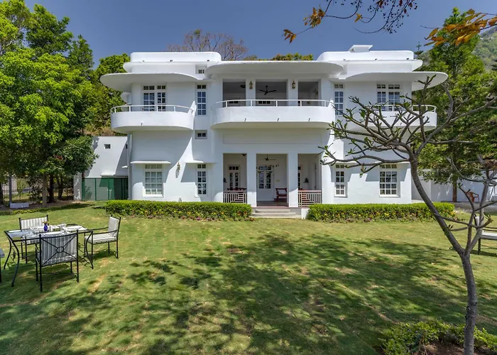 Kinwani House - Araiya Anthology