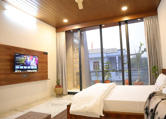 Amritam Palace A Luxury Ac Home Stay