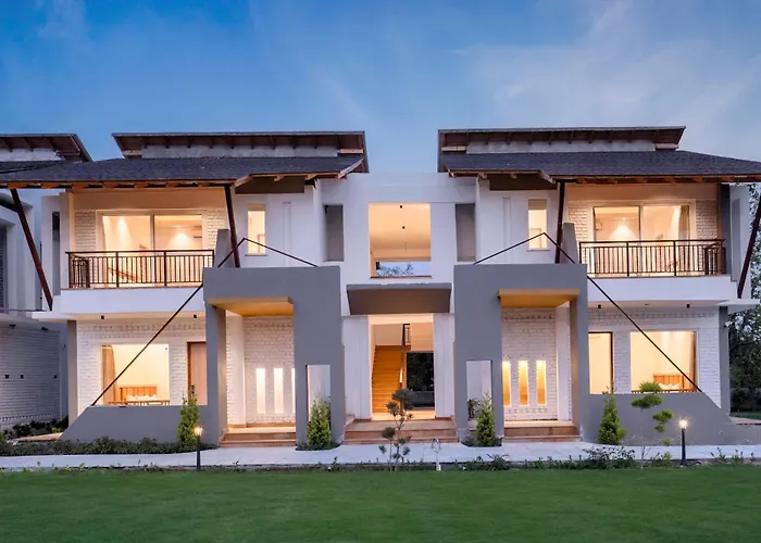 Evara Spa & Resort