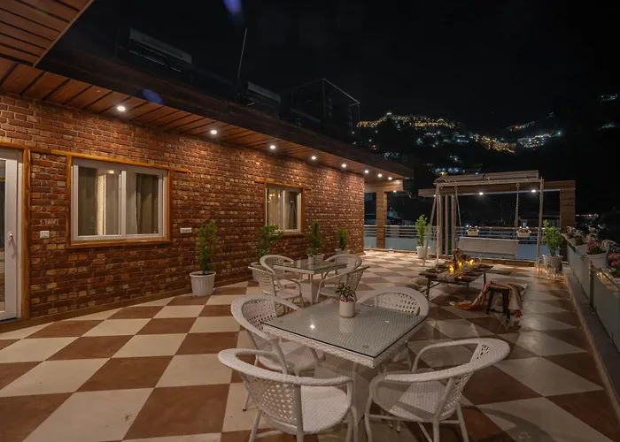 Perfectstayz Paradise Near Bhatta Falls