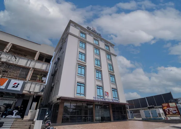 Monday Hotels Swarnas The Capital